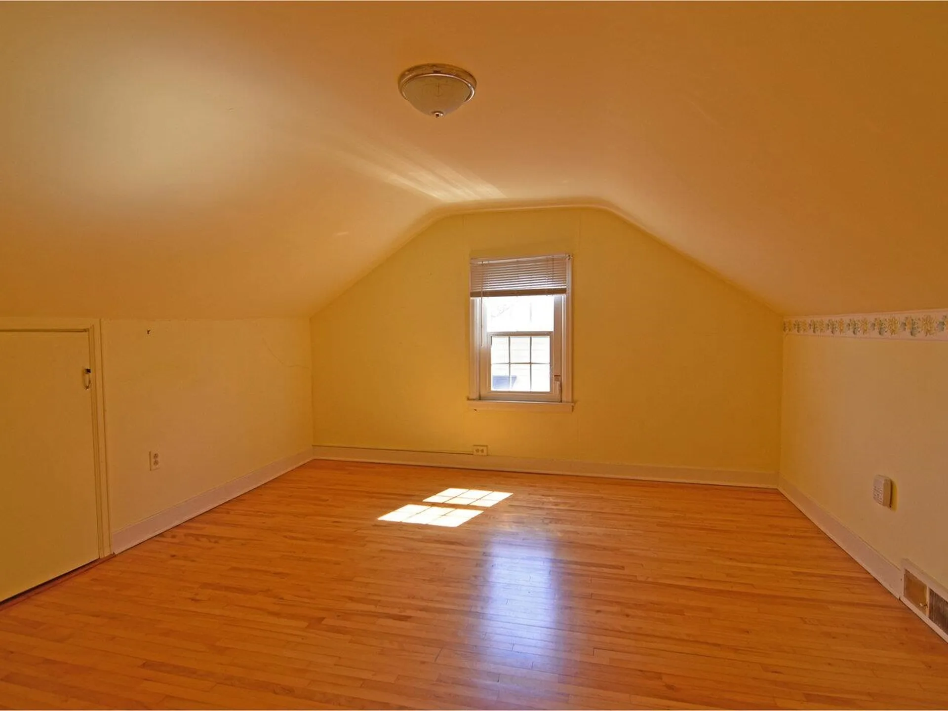 1033 Pine Street Burlington VT 05401