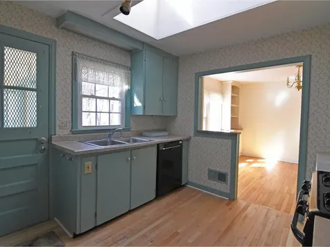 1033 Pine Street Burlington VT 05401