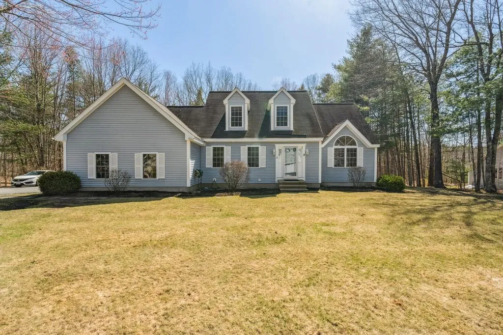 7 Patricia Lane Amherst NH 03031
