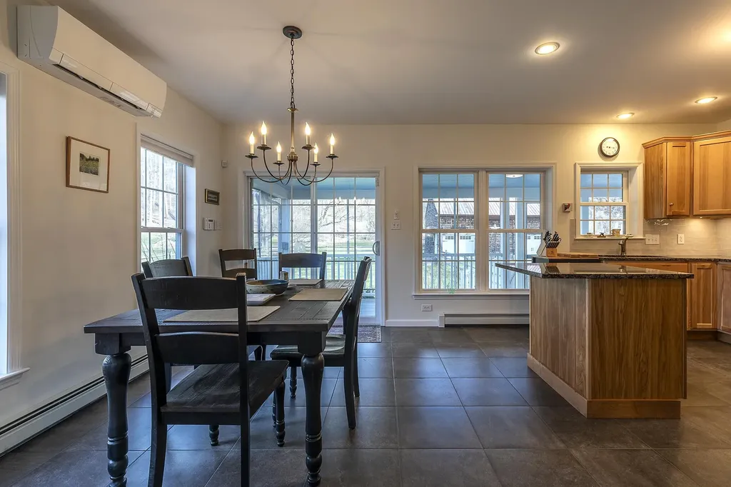 530 Route 313 Arlington VT 05250