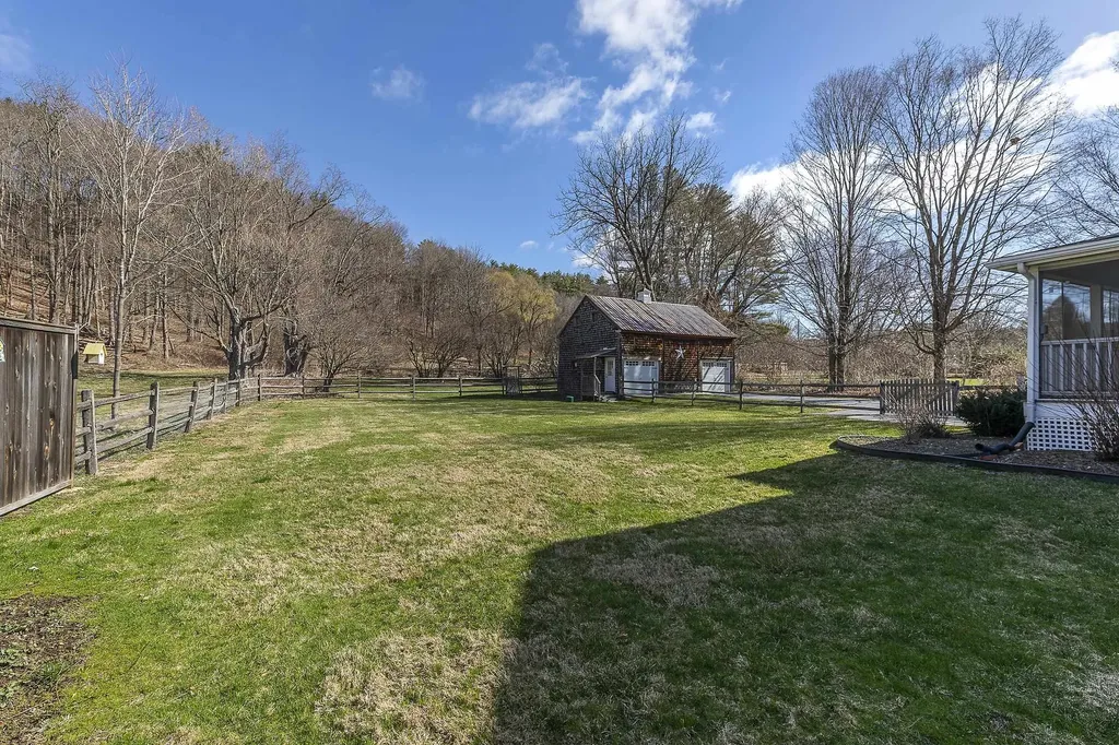 530 Route 313 Arlington VT 05250