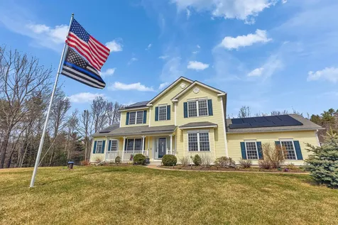 84 Pasture Drive Goffstown NH 03045
