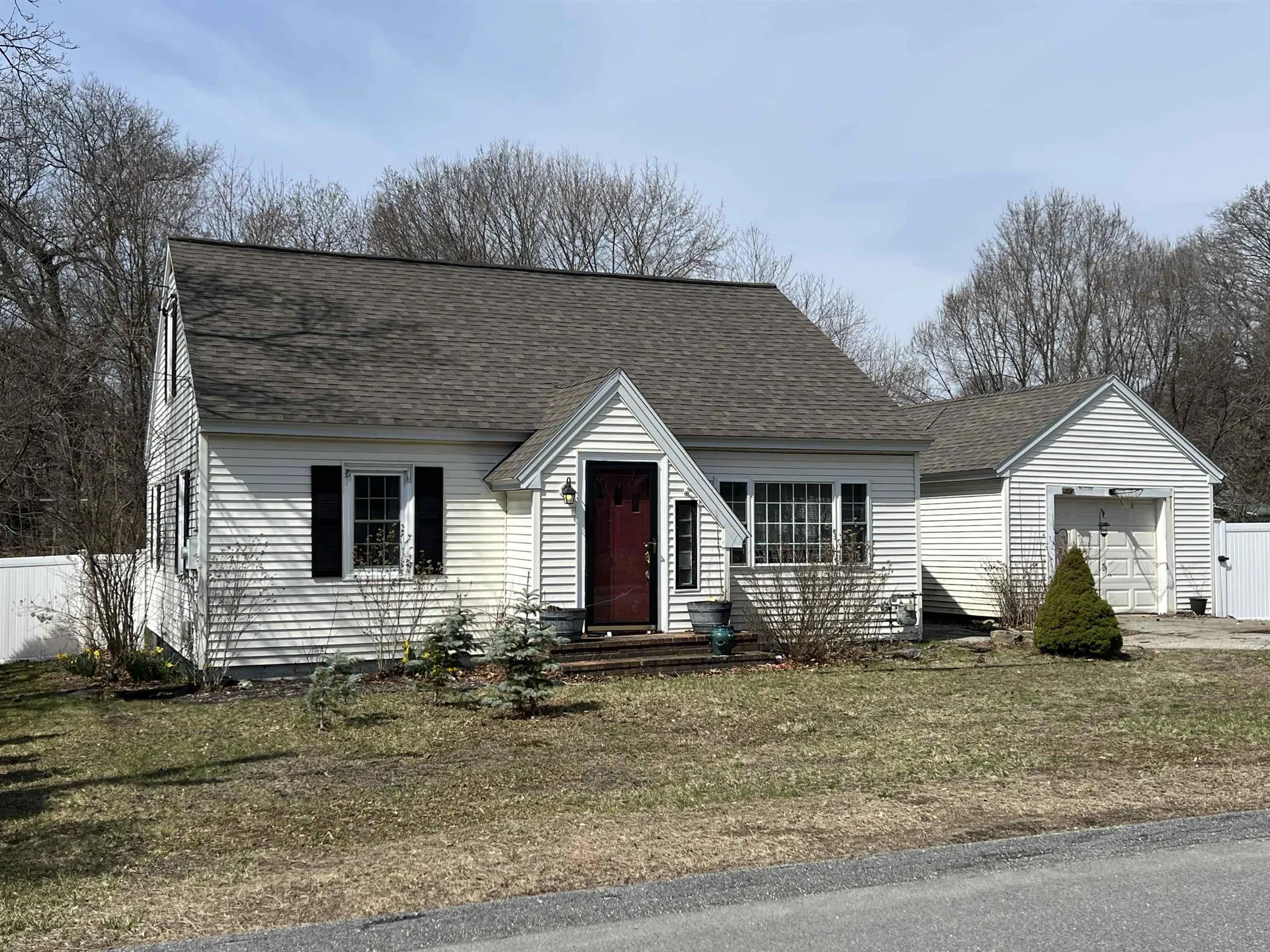 8 Savoie Street Bedford NH 03110