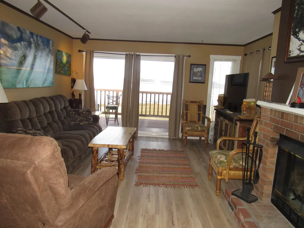361 Holbrook Bay Commons Newport Town VT 05857