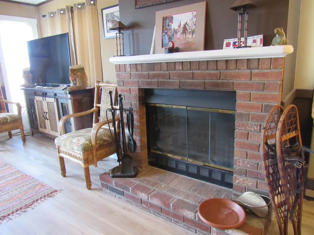 361 Holbrook Bay Commons Newport Town VT 05857