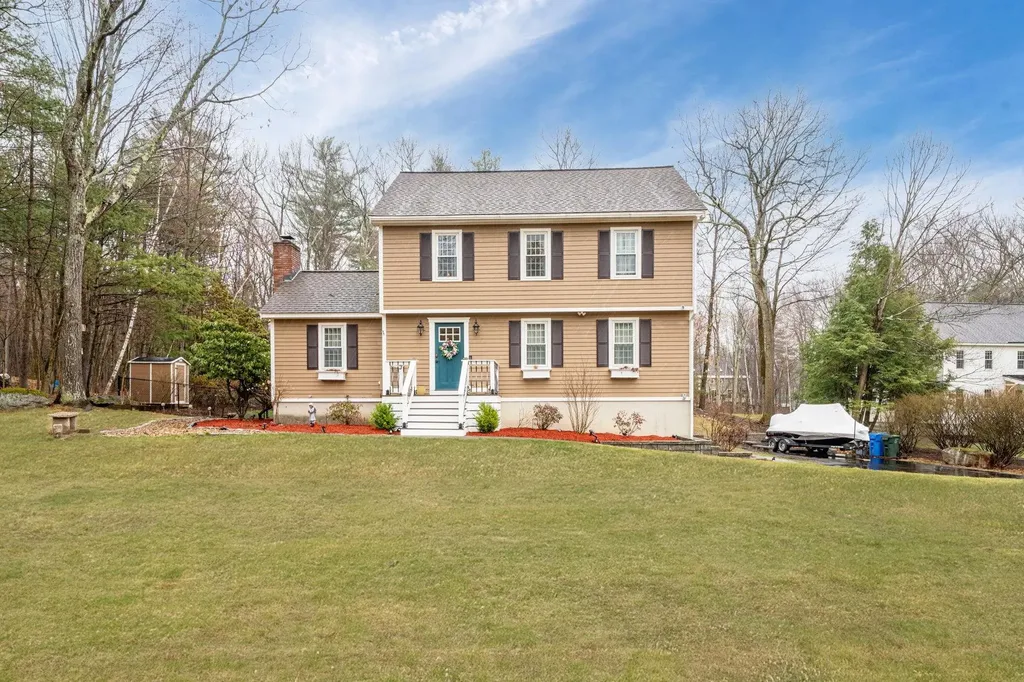 10 Bear Meadow Road Londonderry NH 03053