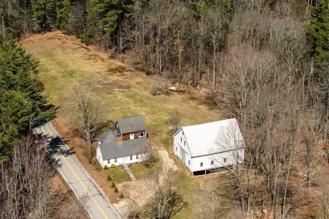 5 Mcdaniel Road Nottingham NH 03290