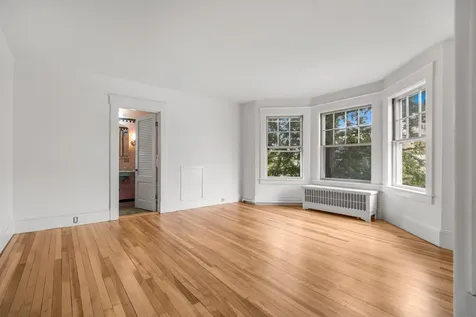 2124 Elm Street Manchester NH 03104