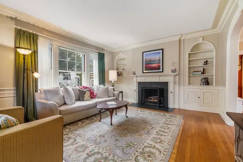 2124 Elm Street Manchester NH 03104