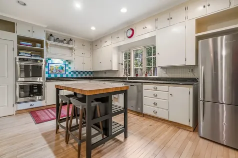 2124 Elm Street Manchester NH 03104