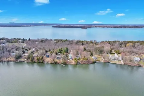 1780 Pelots Point Road North Hero VT 05474