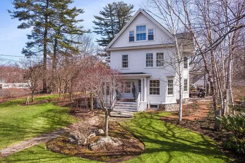 28 Wentworth Street, Kittery, ME 03904 5035724 Coldwell Banker