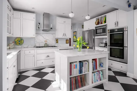 28 Wentworth Street Kittery ME 03904