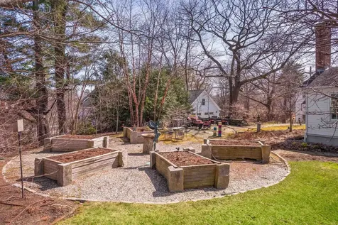 28 Wentworth Street Kittery ME 03904