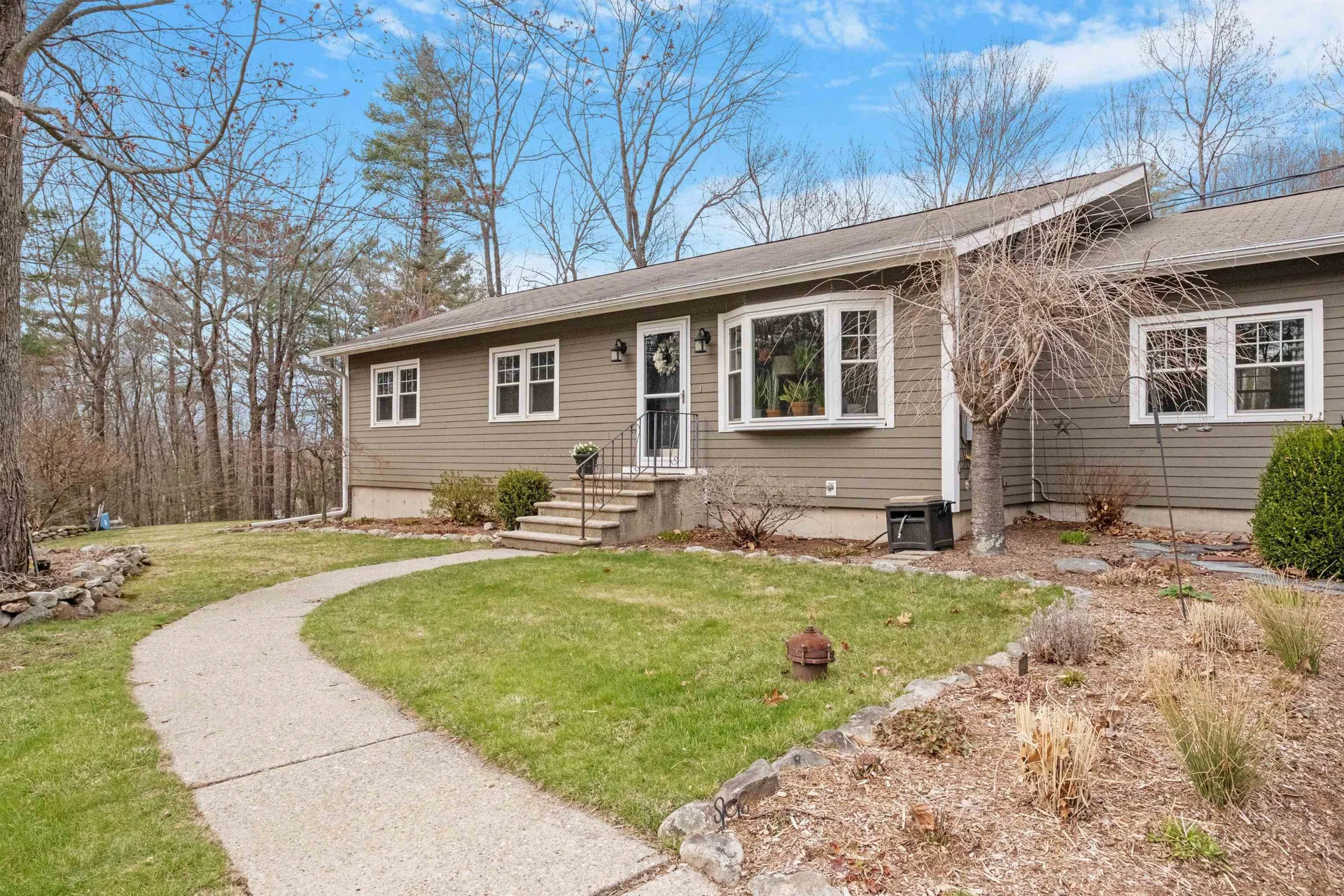 8 Flagg Lane Milford NH 03055