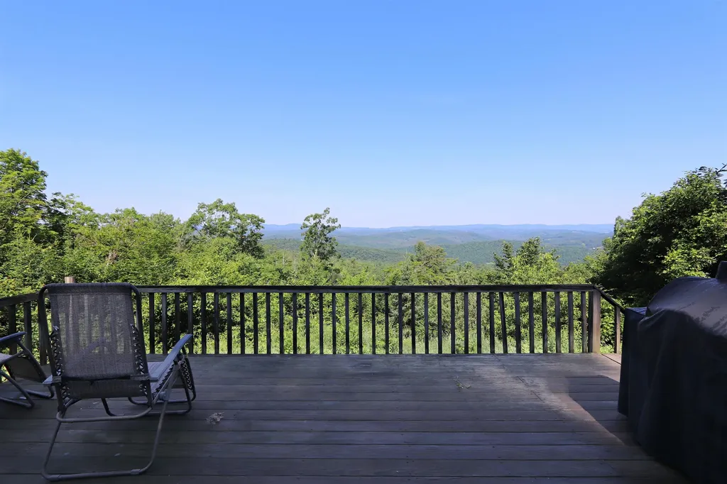 441 Tower Road Barnet VT 05821