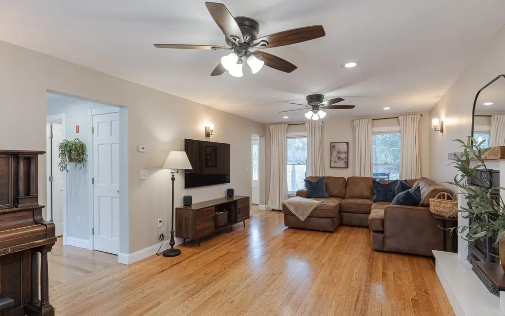 12 Winch Hill Road Swanzey NH 03446