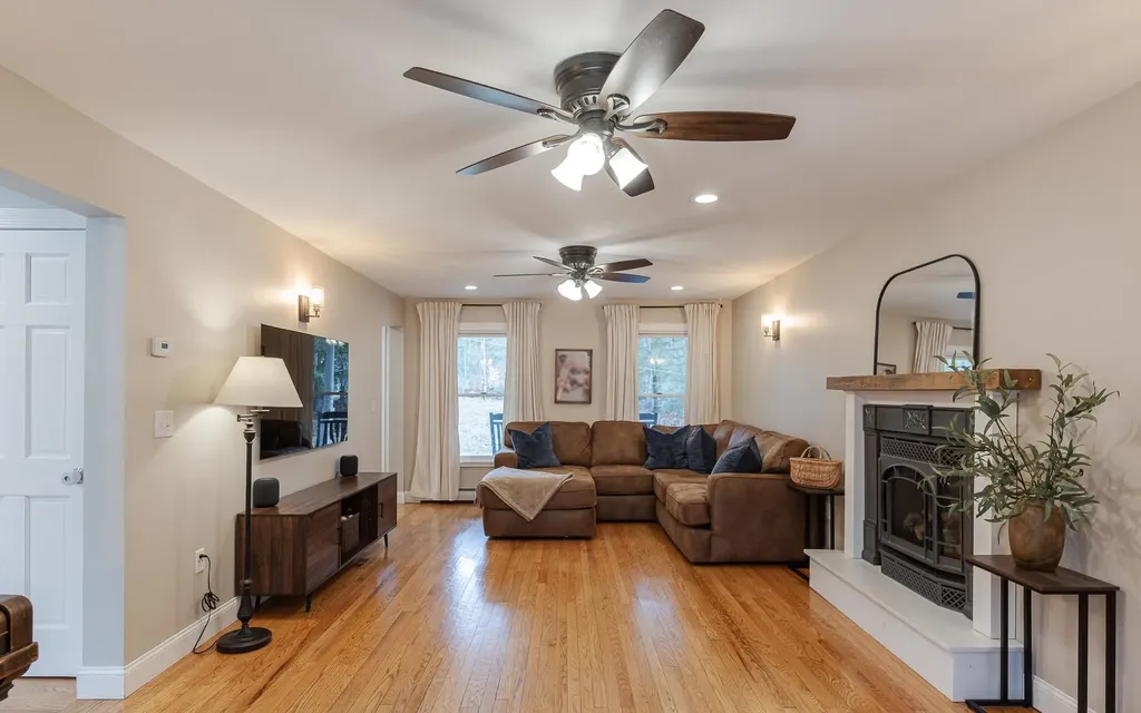 12 Winch Hill Road Swanzey NH 03446