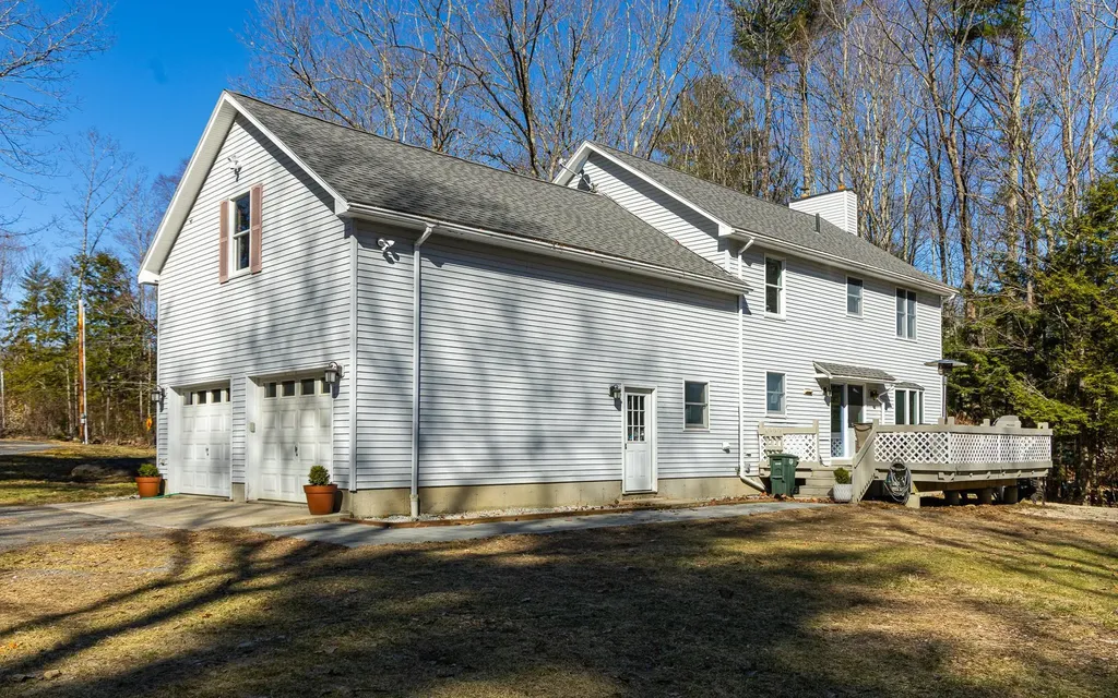12 Winch Hill Road Swanzey NH 03446