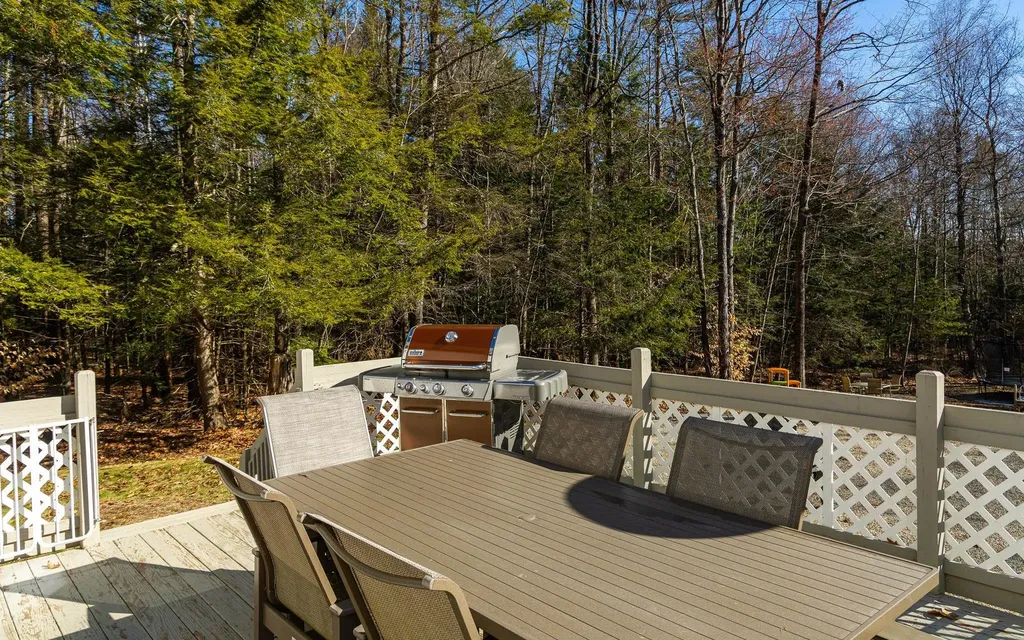 12 Winch Hill Road Swanzey NH 03446