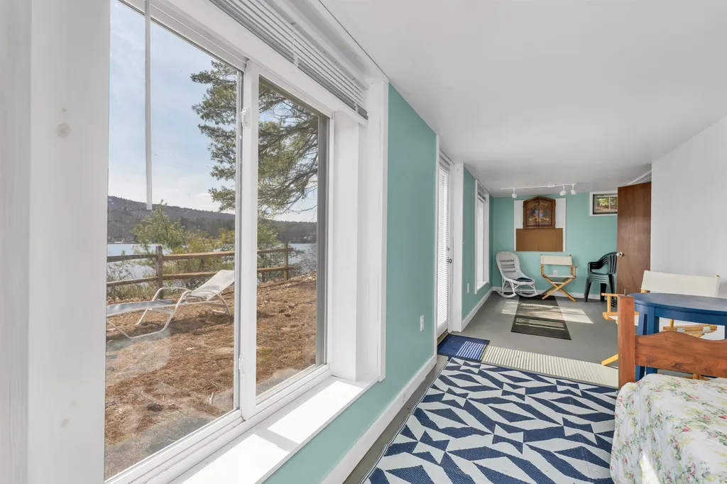 18 Donald Drive Alton NH 03810