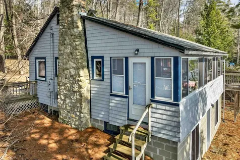 18 Donald Drive Alton NH 03810