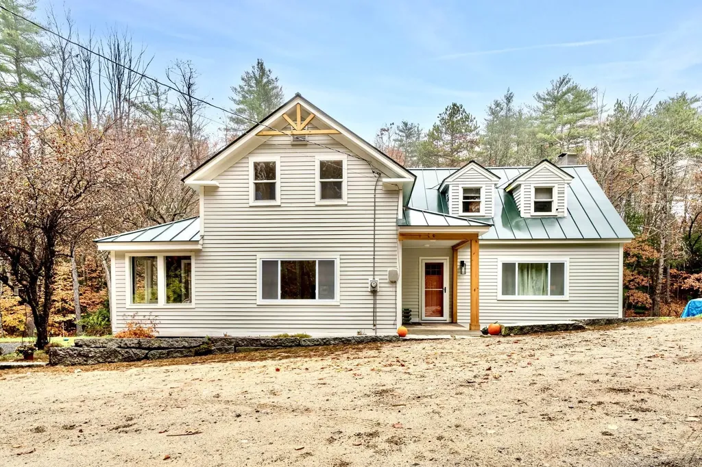 141 Colby Crossing Road Henniker NH 03242