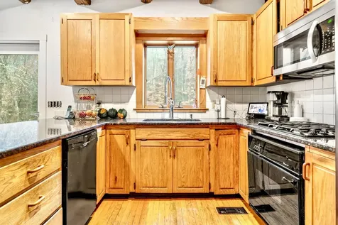 141 Colby Crossing Road Henniker NH 03242