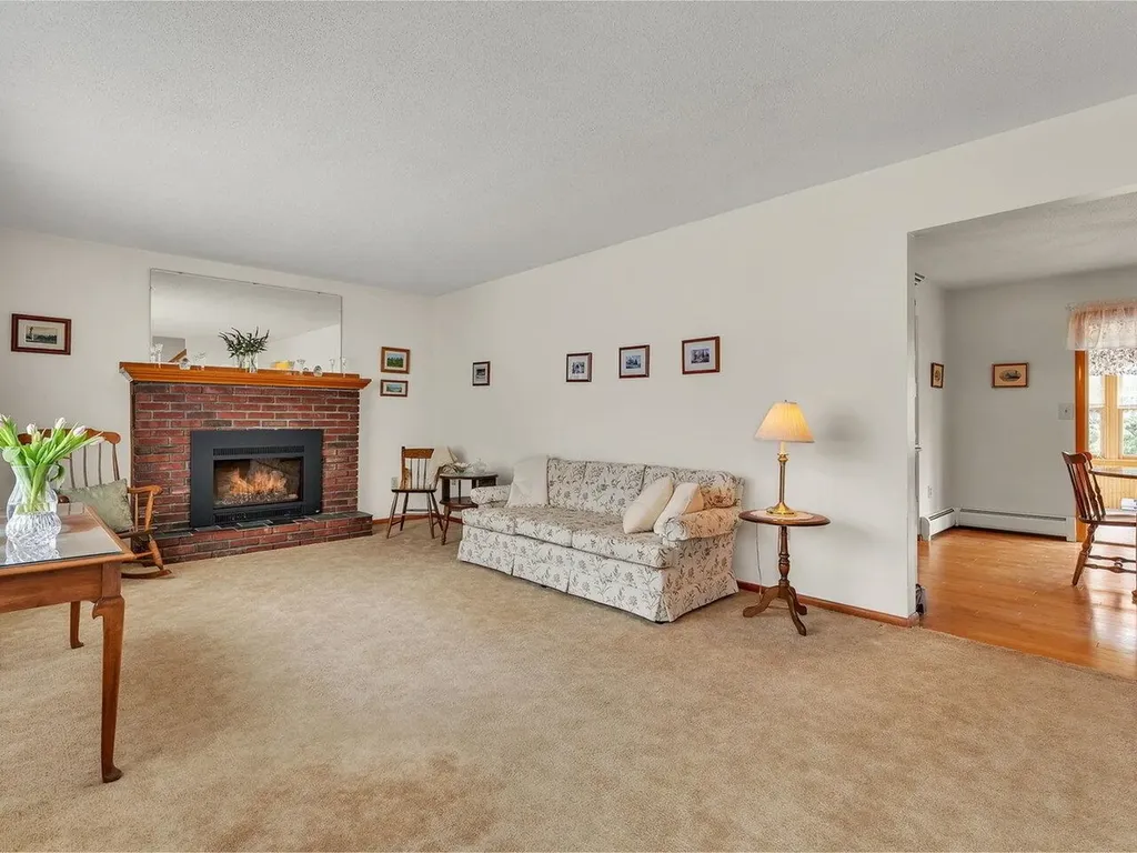 10 Woodland Place South Burlington VT 05403