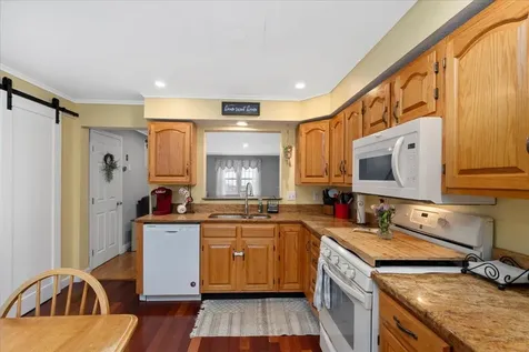 3020 Brown Avenue Manchester NH 03103