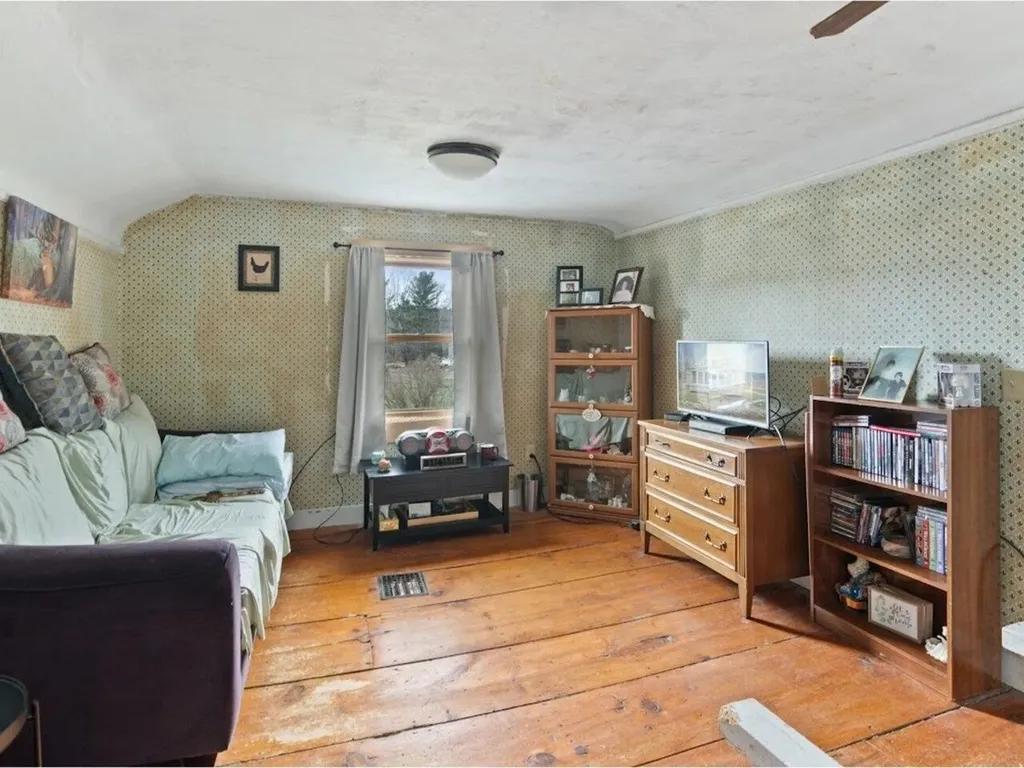 1360 South 116 Road Bristol VT 05443