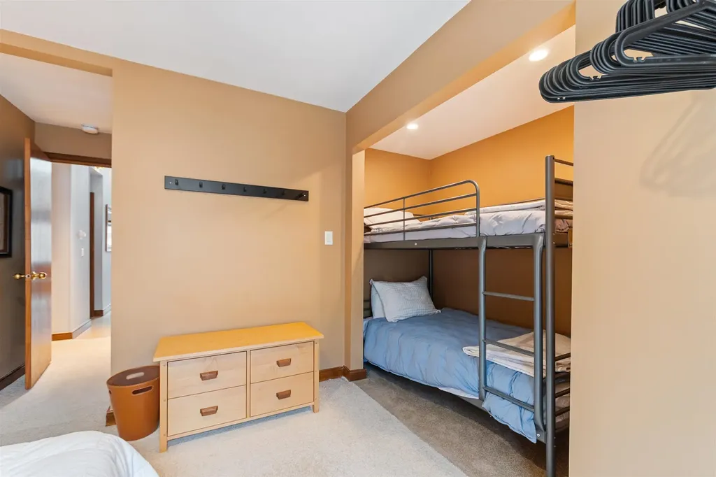 4 L Trailside Village Way Dover VT 05356