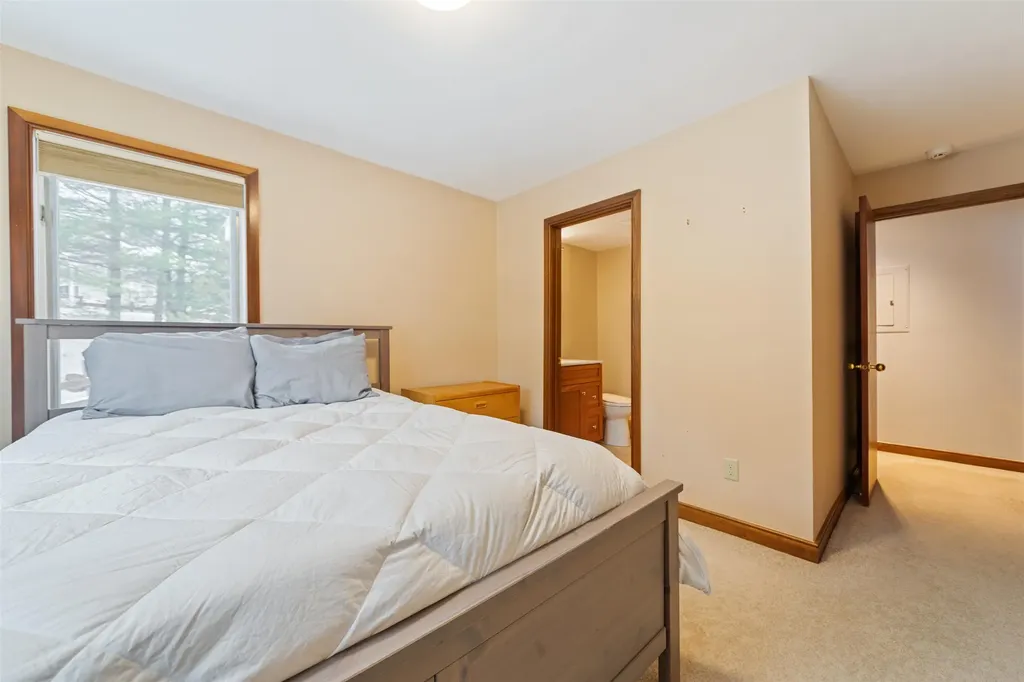 4 L Trailside Village Way Dover VT 05356