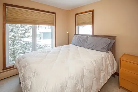 4 L Trailside Village Way Dover VT 05356