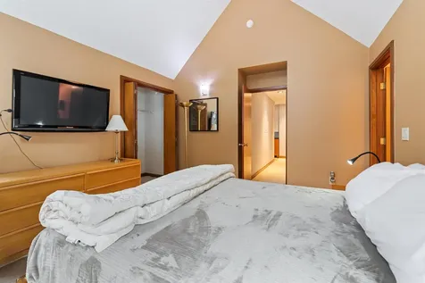 4 L Trailside Village Way Dover VT 05356