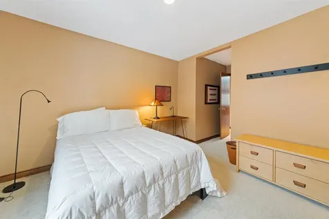 4 L Trailside Village Way Dover VT 05356