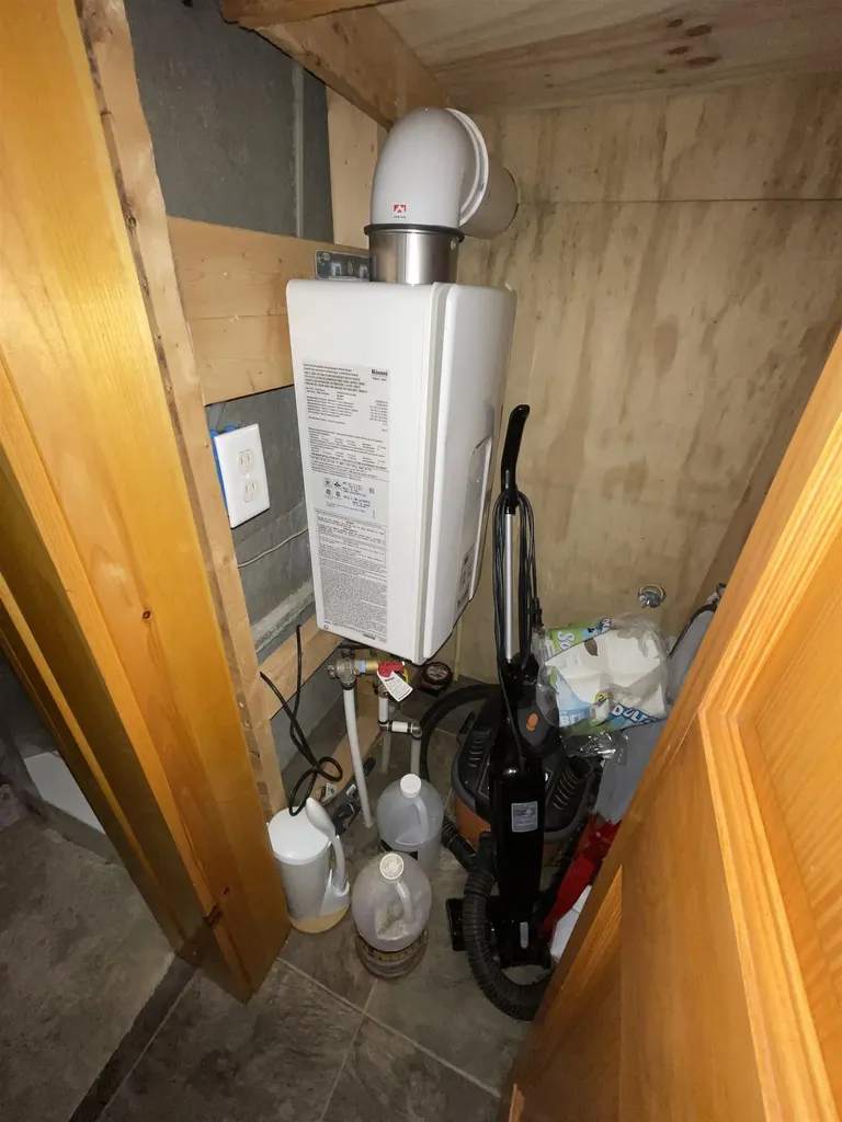 592 Cottage Road Averill VT 05901