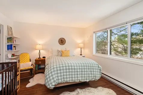 22 Chelsea Circle South Burlington VT 05403-7260