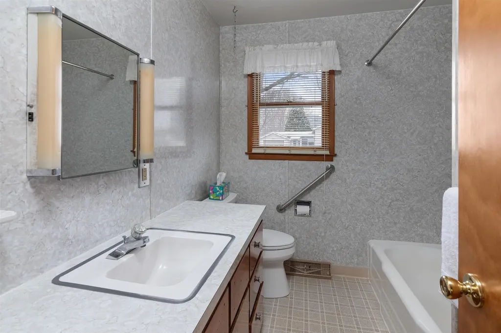 29 Richard Street Winooski VT 05404