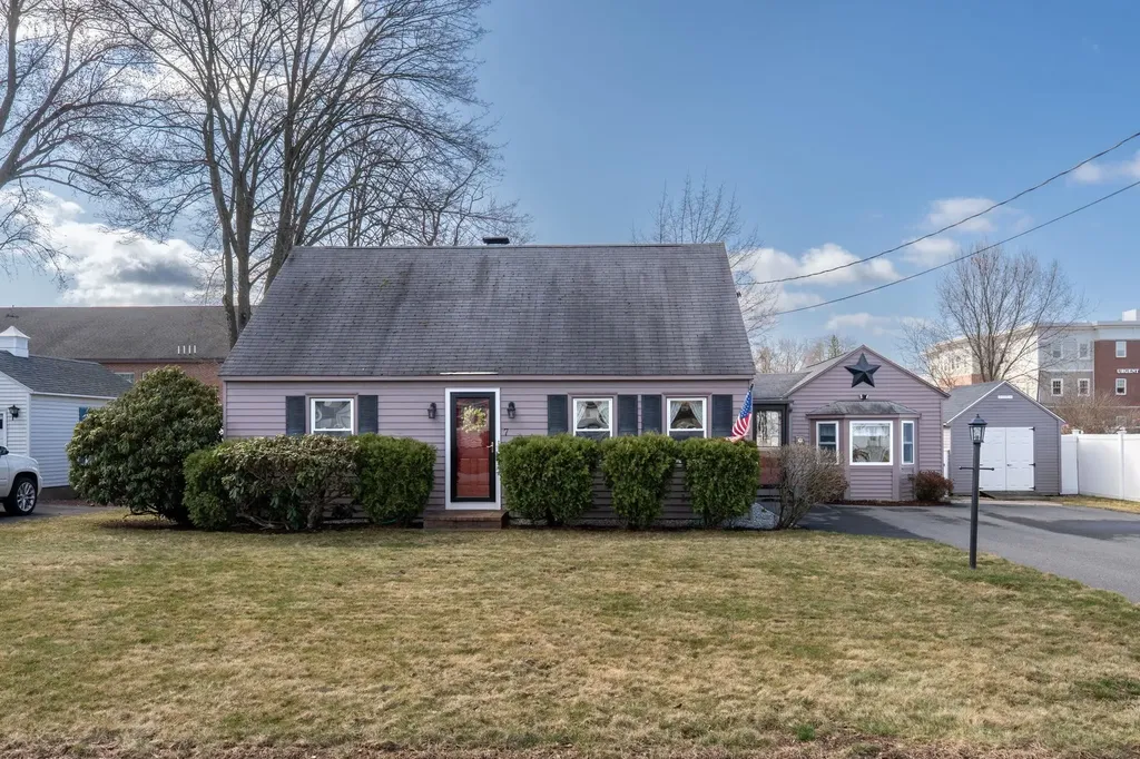 7 Beaudoin Street Bedford NH 03110