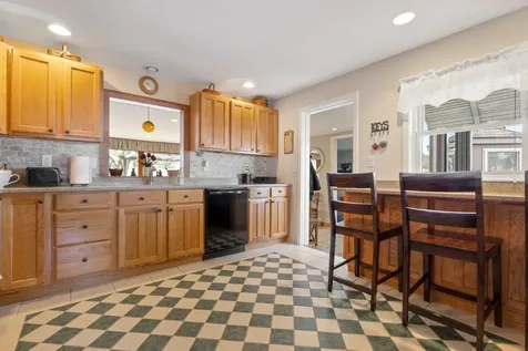 7 Beaudoin Street Bedford NH 03110