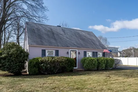7 Beaudoin Street Bedford NH 03110