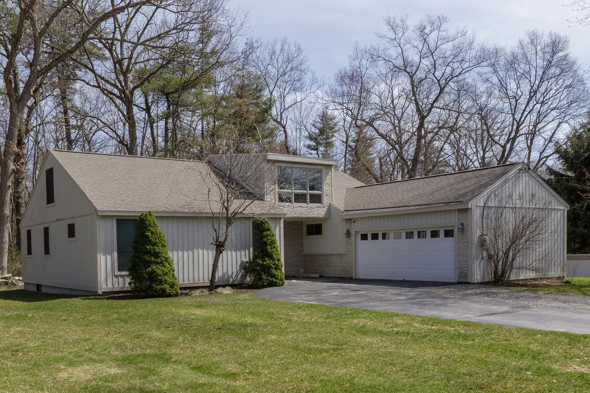 665 Walnut Street Manchester NH 03104