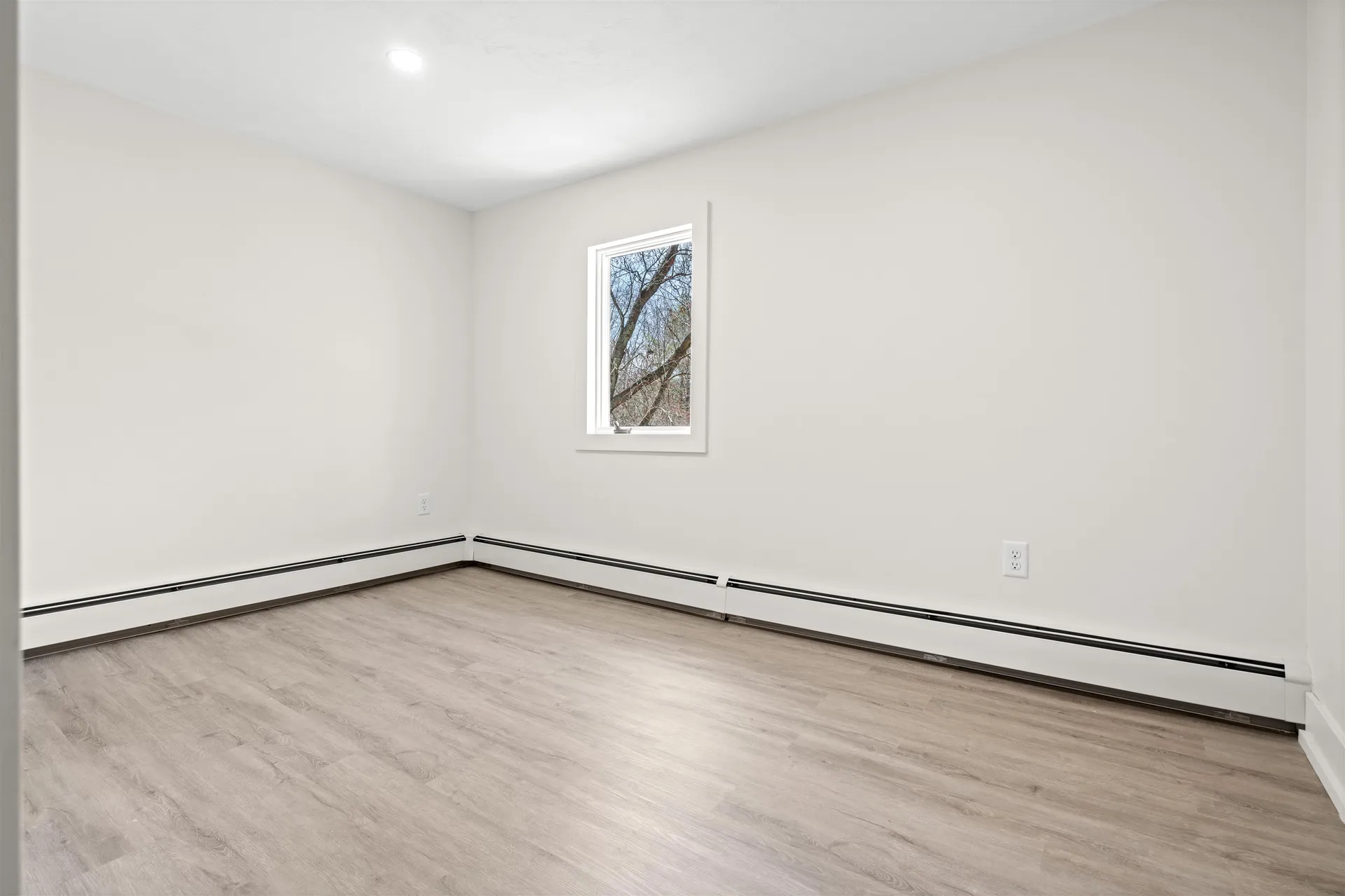 3 Roux Avenue Salem NH 03079