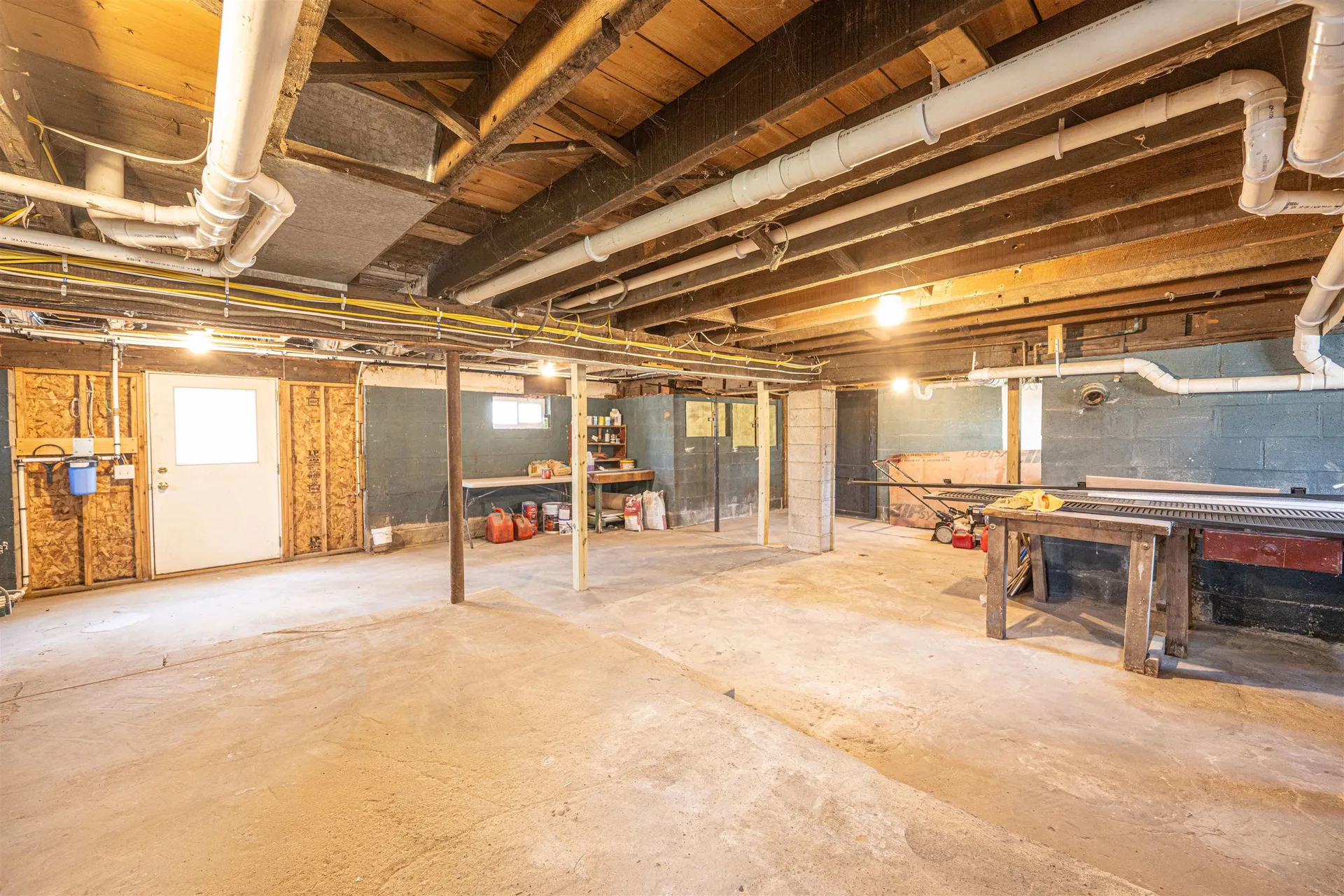 3 Roux Avenue Salem NH 03079