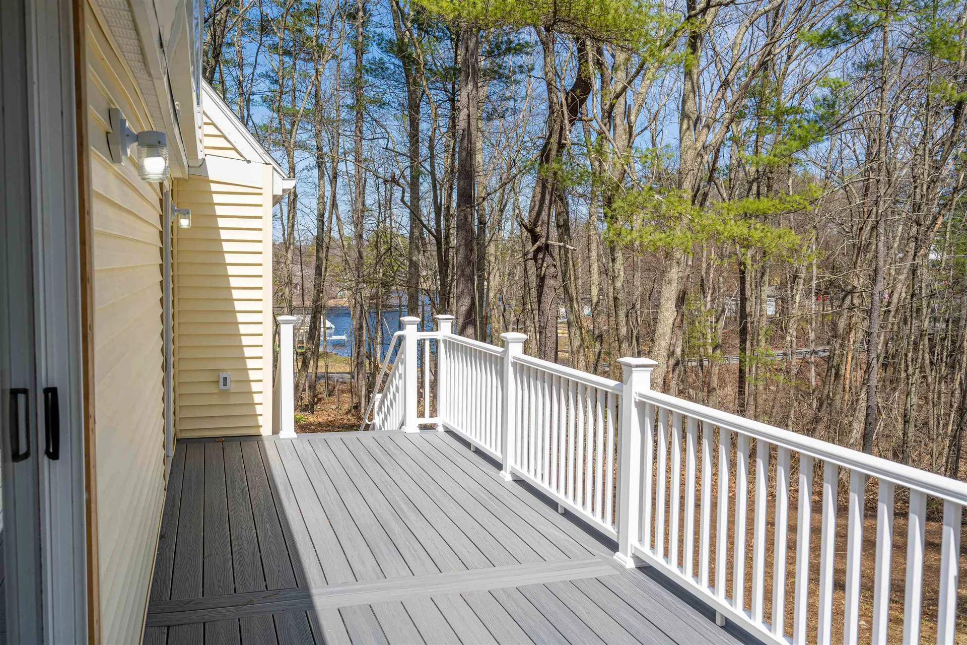 3 Roux Avenue Salem NH 03079