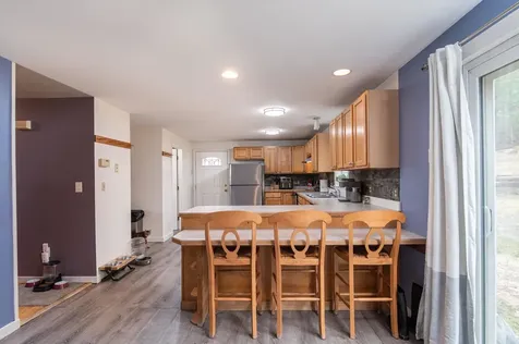 146 Sherwood Circle Brattleboro VT 05301