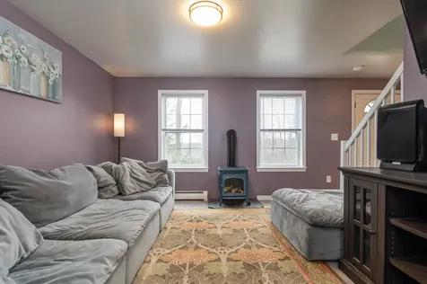 146 Sherwood Circle Brattleboro VT 05301