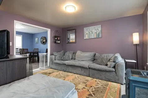 146 Sherwood Circle Brattleboro VT 05301