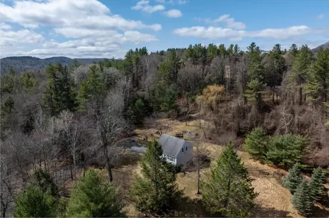 146 Sherwood Circle Brattleboro VT 05301
